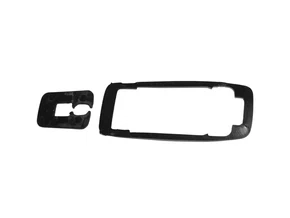 Calço Da Maçaneta Externa Da Porta Gol 80/95, Parati  82/95, Quantum 85/92, Santana 84/92, Saveiro 82/97 E  Voyage 81/95 Universal - 22603