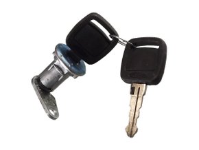 Cilindro Da Porta Com Chave Escort 83/96 E Verona 87/92 Universal 30120 - Dianteiro Direito